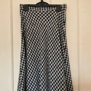 ZARA BLACK WHITE HOUNDSTOOTH CHECK TWEED MIDI SKIRT SIZE M 10/6 Royal Princess